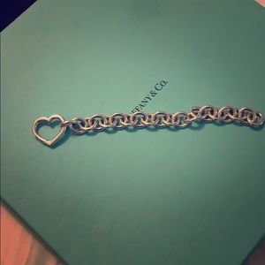 Open heart link bracelet